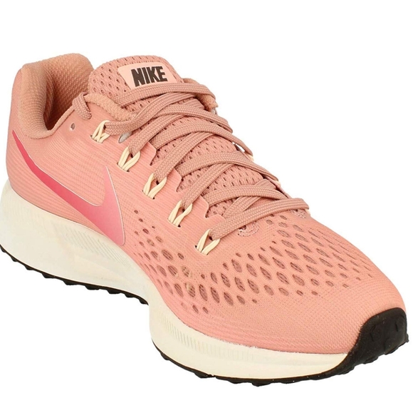 Nike Shoes - Ladies Nike Air Zoom Pegasus 34 sneakers